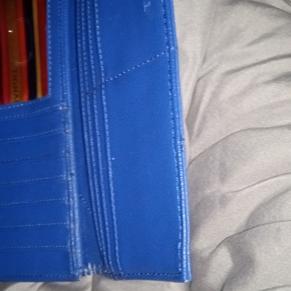 Tignanello genuine, leather wallet - Picture 9 of 11